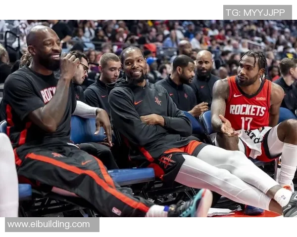 火箭队在总比分对决中展现实力，力争季后赛更高荣誉的精彩之路